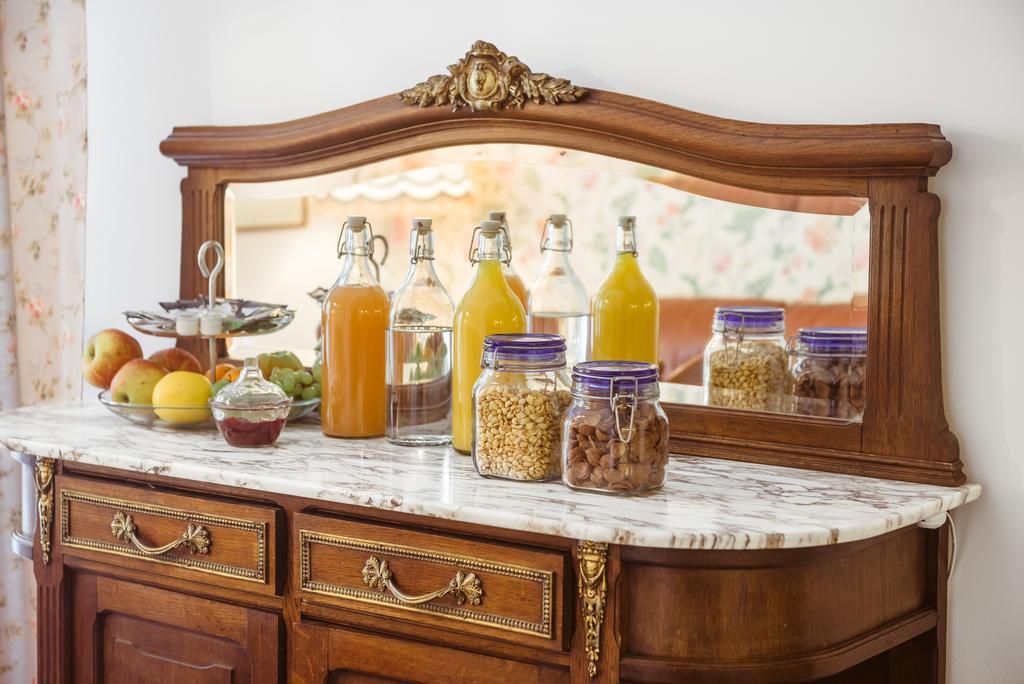 The Secret Garden Boutique B&B Vilnius Kültér fotó