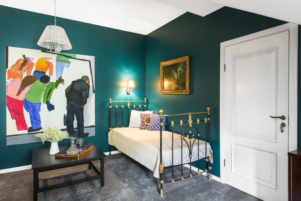The Secret Garden Boutique B&B Vilnius Szoba fotó